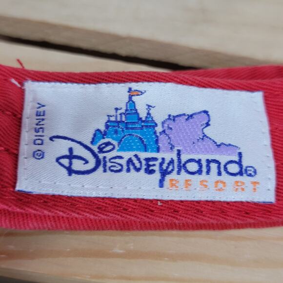 Disneyland Resort Red Visor "Disneyland 50" - Size Youth - Picture 7 of 8